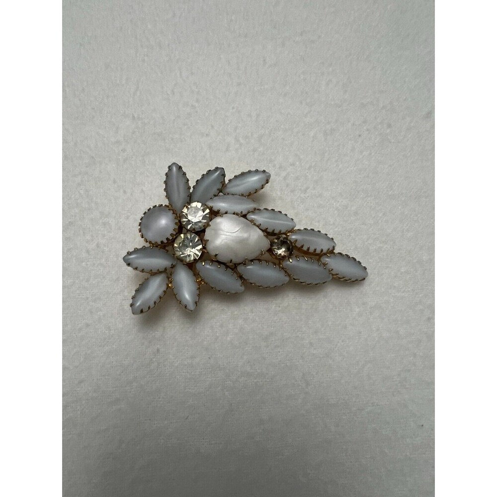 Plated Rhinestones & White Leaves Cluster Brooch‎ VTG Clothing Accessories 2.75"